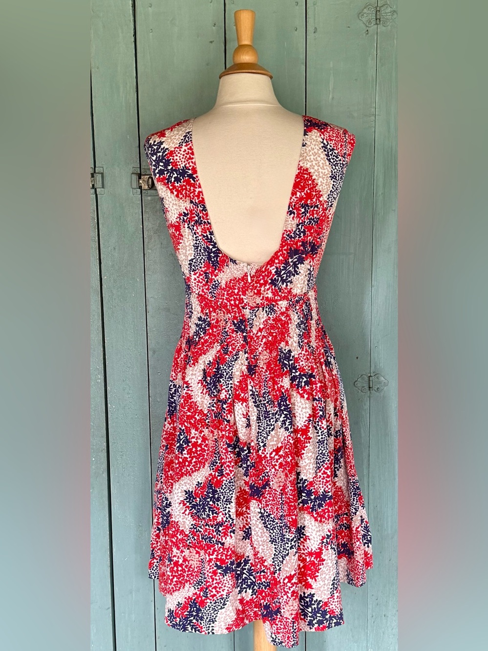 Jessica Simpson Red White Blue Floral Smocked Crenoline OpenBack Dress Travel 12